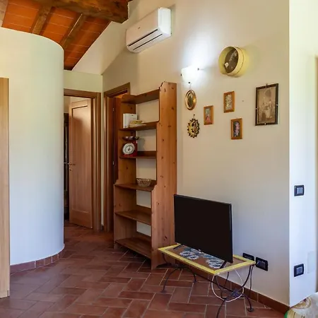 Holiday home Casina Del Glicine Massa (Tuscany)