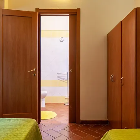 Casina Del Glicine Massa (Tuscany)